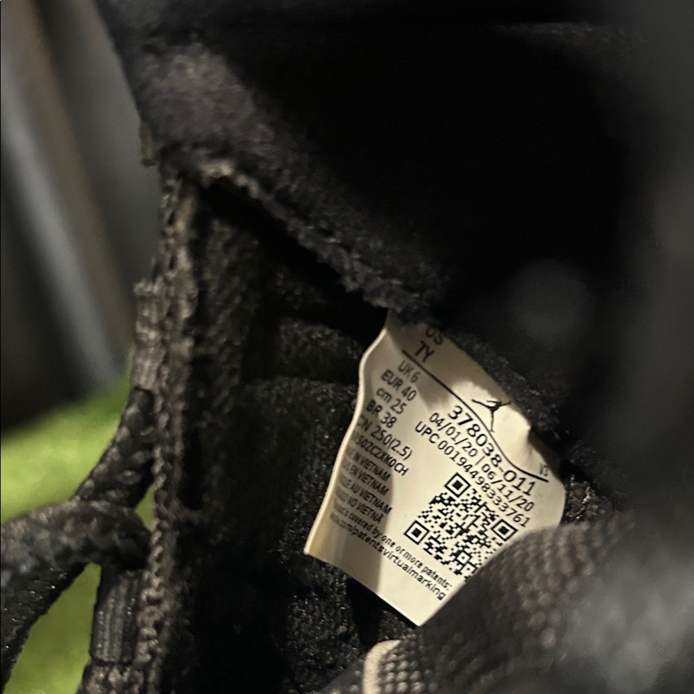 Size 7Y- Jordan 11 Retro "Jubilee / 25th Anniversary" - Picture 7 of 7